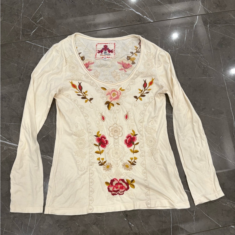 Johnny Was Flores Long Sleeve Scoop Neck T-Shirt Embroidered Medium Joy Love